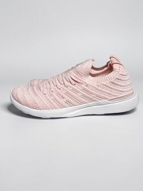 🌻NEW APL TechLoom Wave Sneakers Bleached Pink Ivory Melange colorway Size 7.5